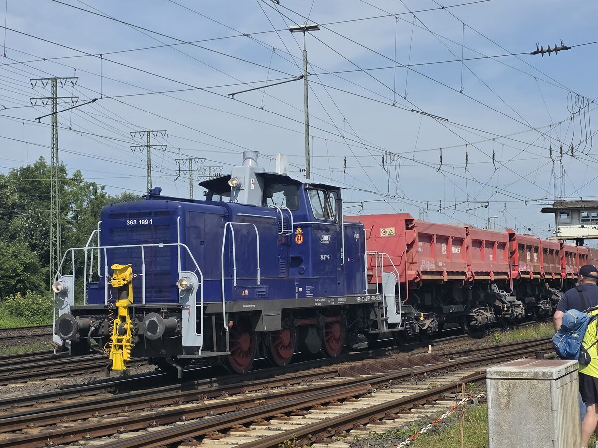 BR 363 199-1 der SMR Rangiert vor dem DB Museum Koblenz. 14.06.2025