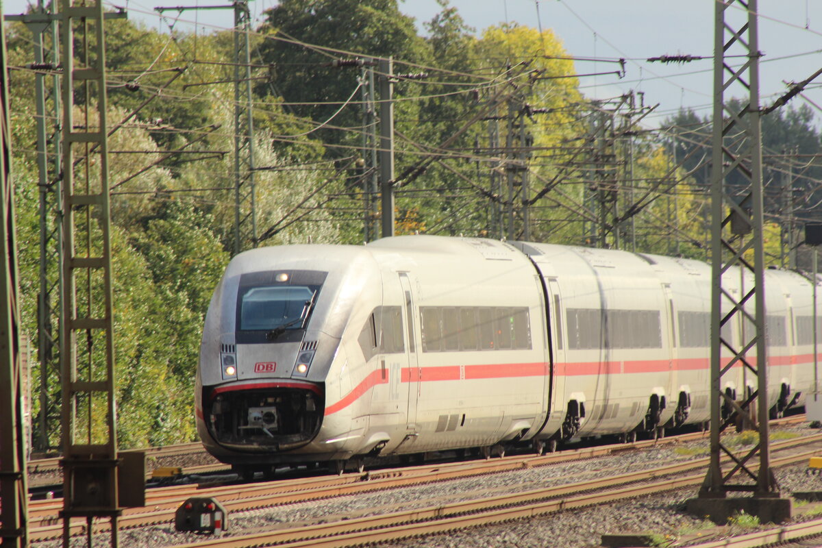 BR 412 059 (Tz. 9459) bei der Durchfahrt HH-Harburg als (ICE 78 Zrich HB -> Hamburg Hbf).   9.Oktober 2025