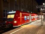 BR 424 022 + 424 029 als (S7 Mnchen Hbf -> Wolfratshausen) steht Bereit am Bahnhof Mnchen Hbf.