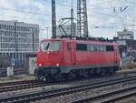 BR 111 226-7 von SmartRail beim Rangieren am Bremen Hbf.