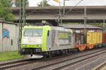 br-185-5/890871/br-185-548-5-d-itl-captrain-sucht BR 185 548-5 D-ITL (Captrain Sucht Lokfhrer/innen) mit Containern durch HH-Harburg Richtung Sden. 1.8.2025