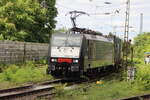 BR 189 995-4 D-DISPO (ES 64 F4-095) mit Containern durch Mainz-Bischofsheim Richtung Mannheim.
