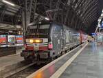 BR 193 600 steht am Frankfurt/Main Hbf mit seinen (RE50 Frankfurt(Main)Hbf -> Fulda). 26.August 2023
