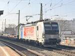 BR 6193 160 von Railpool mit Leeren LKW-Wagen bei der Durchfahrt MG-Neustadt.