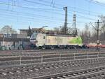 BR 193 128 mit Containern bei der Durchfahrt HH-Harburg. 20.Dezember 2024