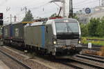 BR 7193 201 von Railpool mit KLV-Zug durch M-Heimeranplatz Richtung M-Ostbahnhof.