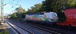 BR 193 366 (#Einziganders) von DB Cargo mit Schotter durch HH-Harburg Richtung Maschen.