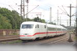 db-fernverkehr-ag-2/890883/br-401-082582-ruedesheim-am-rhein BR 401 082/582 ('Rdesheim am Rhein') als (ICE 1020 Passau Hbf -> Hamburg-Harburg) bei der Einfahrt HH-Harburg. 1.8.2025