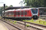BR 490 001 + 490 040 bei der Ausfahrt HH-Bergedorf in die Abstellung Bergedorf.