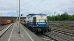 BR 203 130-0 (1702) HRS mit Schttgutwagen auf den Weg nach Maschen bei der Durchfahrt HH-Harburg.