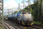 BR 271 024-2 der HRS mit Kesseln durch HH-Harburg Richtung Norden.